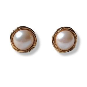 Marvella Pearl Stud Earrings